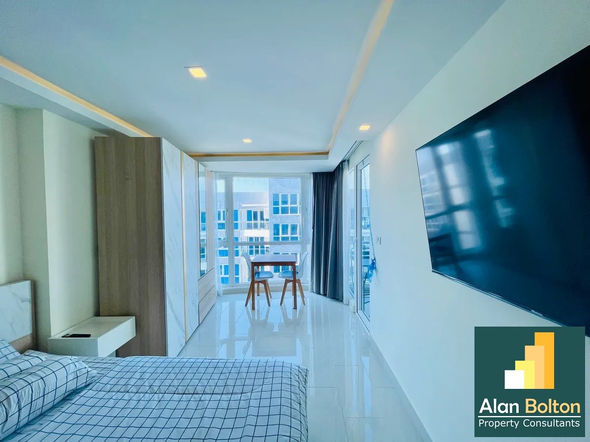 1 Bedroom Condo In Grand Avenue For Sale photo 11