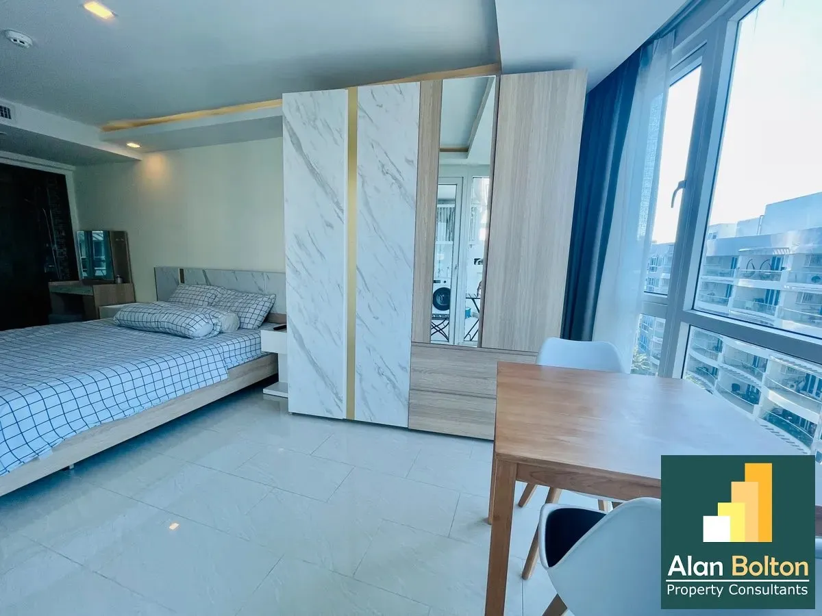 1 Bedroom Condo In Grand Avenue For Sale photo 14