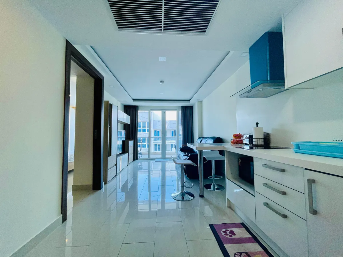 1 Bedroom Condo In Grand Avenue For Sale photo 29