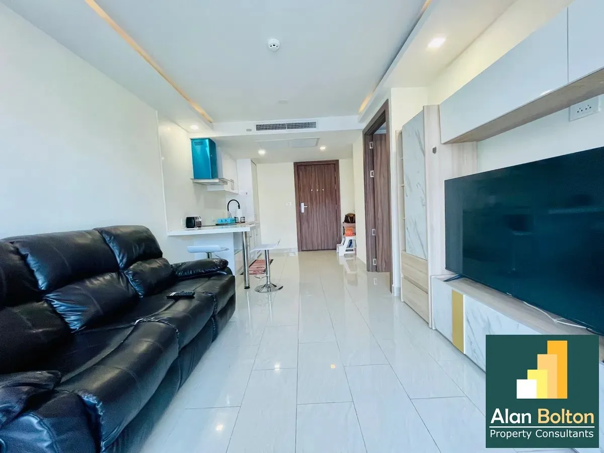 1 Bedroom Condo In Grand Avenue For Sale photo 5