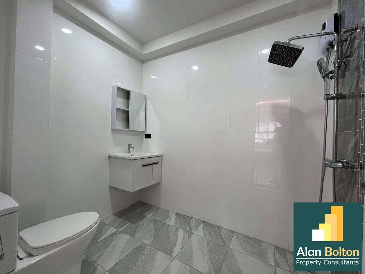 Pool villa modren design 3 Bedrooms 4 Bathrooms in East Pattaya photo 5