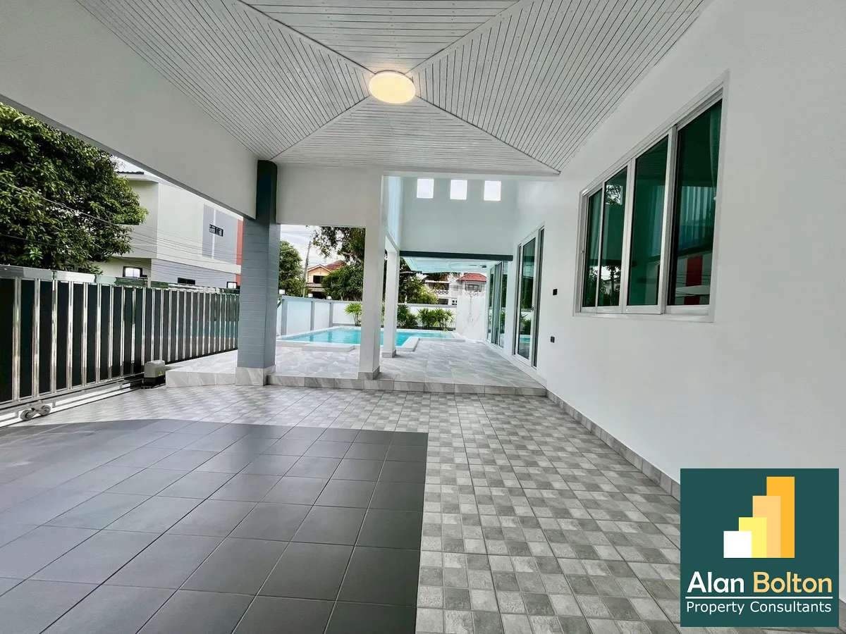 Pool villa modren design 3 Bedrooms 4 Bathrooms in East Pattaya photo 7