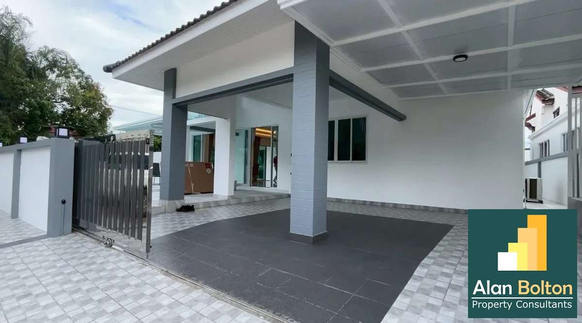 Pool villa modren design 3 Bedrooms 4 Bathrooms in East Pattaya photo 3