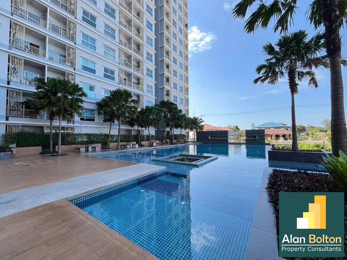 2 Bedrooms 2 Bathrooms in South Pattaya