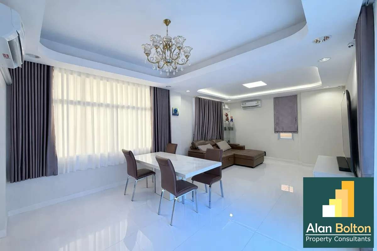 House for Sale photo 13