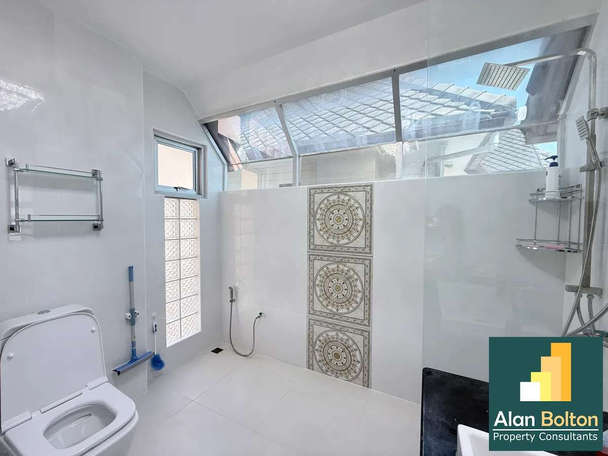 House for Sale photo 9