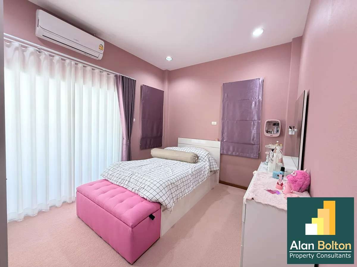 House for Sale photo 6
