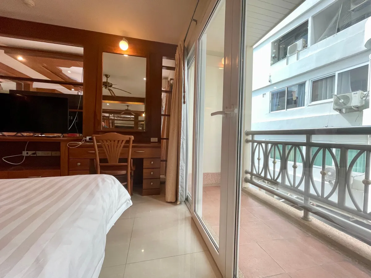 Larger 1 Bedroom For Rent in Whitehouse condotel photo 22