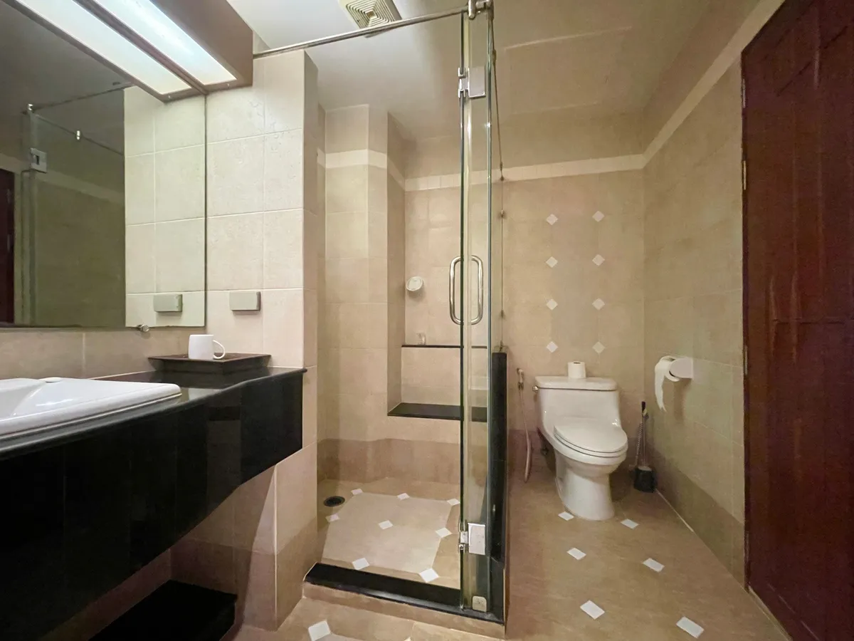 Larger 1 Bedroom For Rent in Whitehouse condotel photo 24