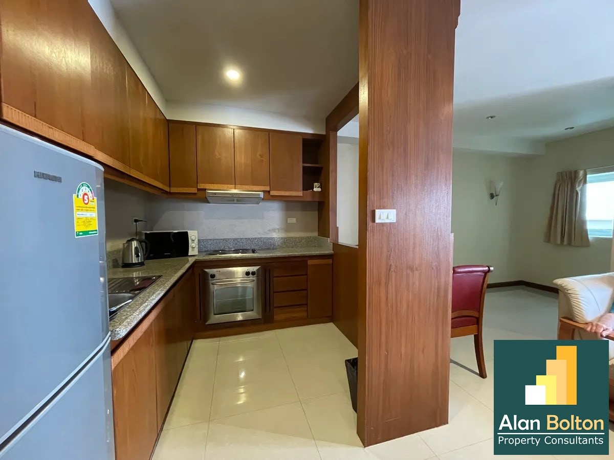 Larger 1 Bedroom For Rent in  Whitehouse condotel photo 4