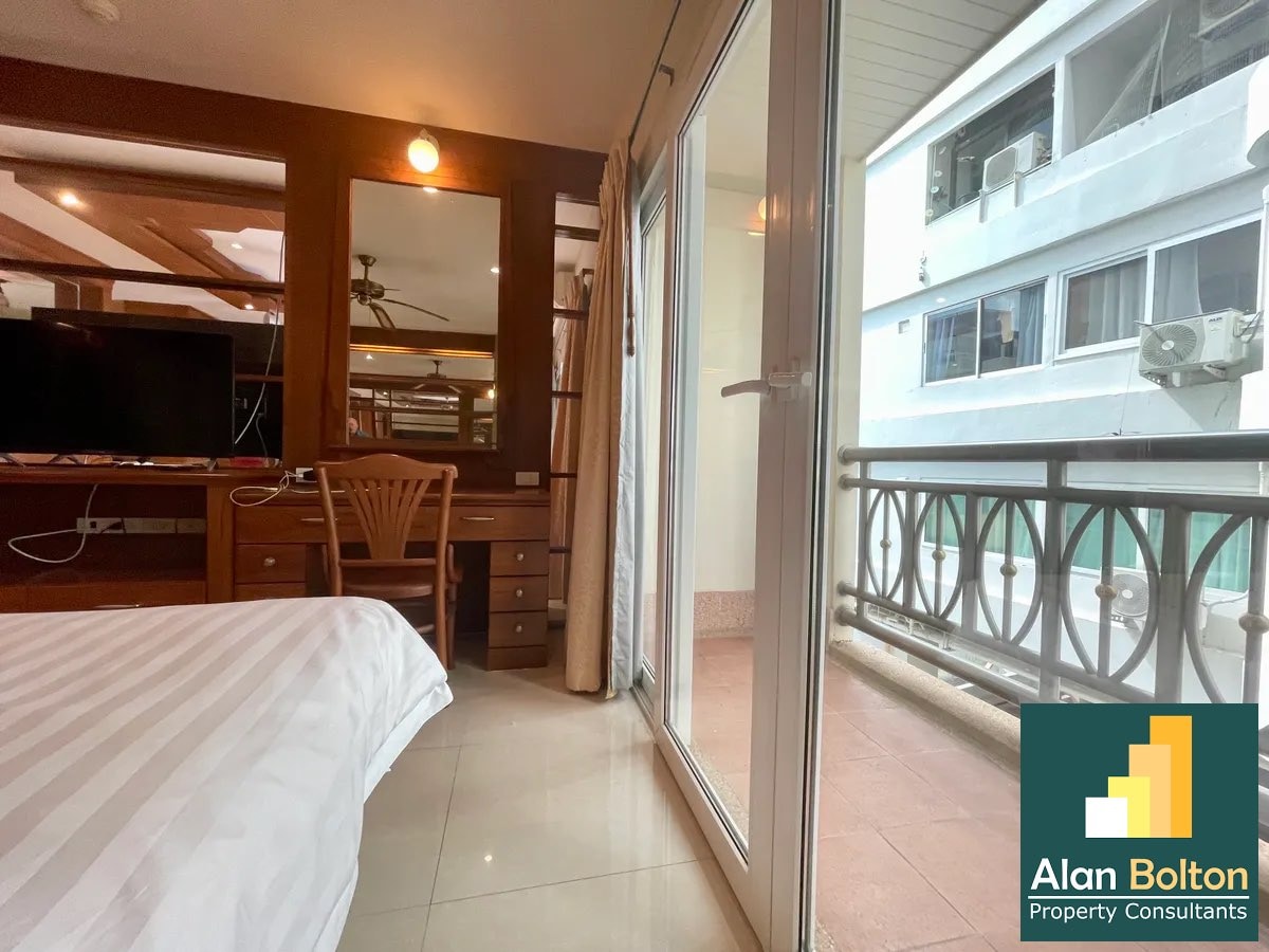 Larger 1 Bedroom For Rent in  Whitehouse condotel photo 11