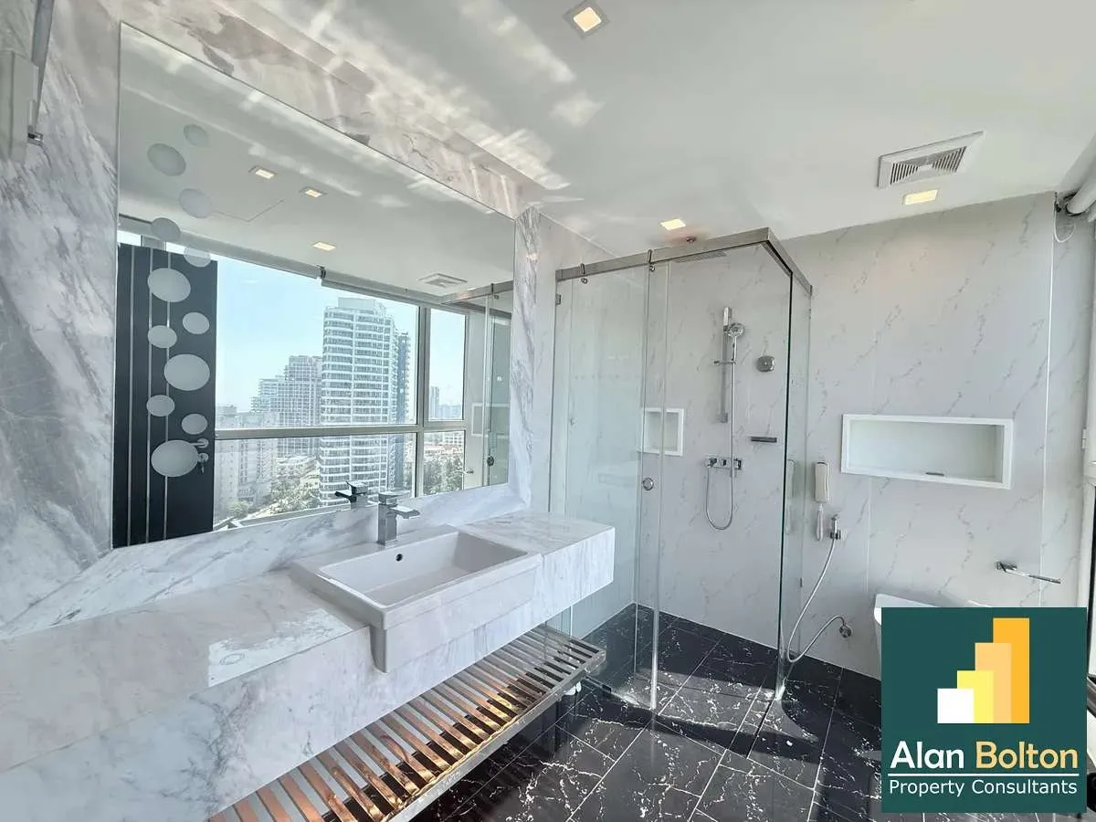 2 Bedroom 2 Bathroom for rent pratumnak area photo 12