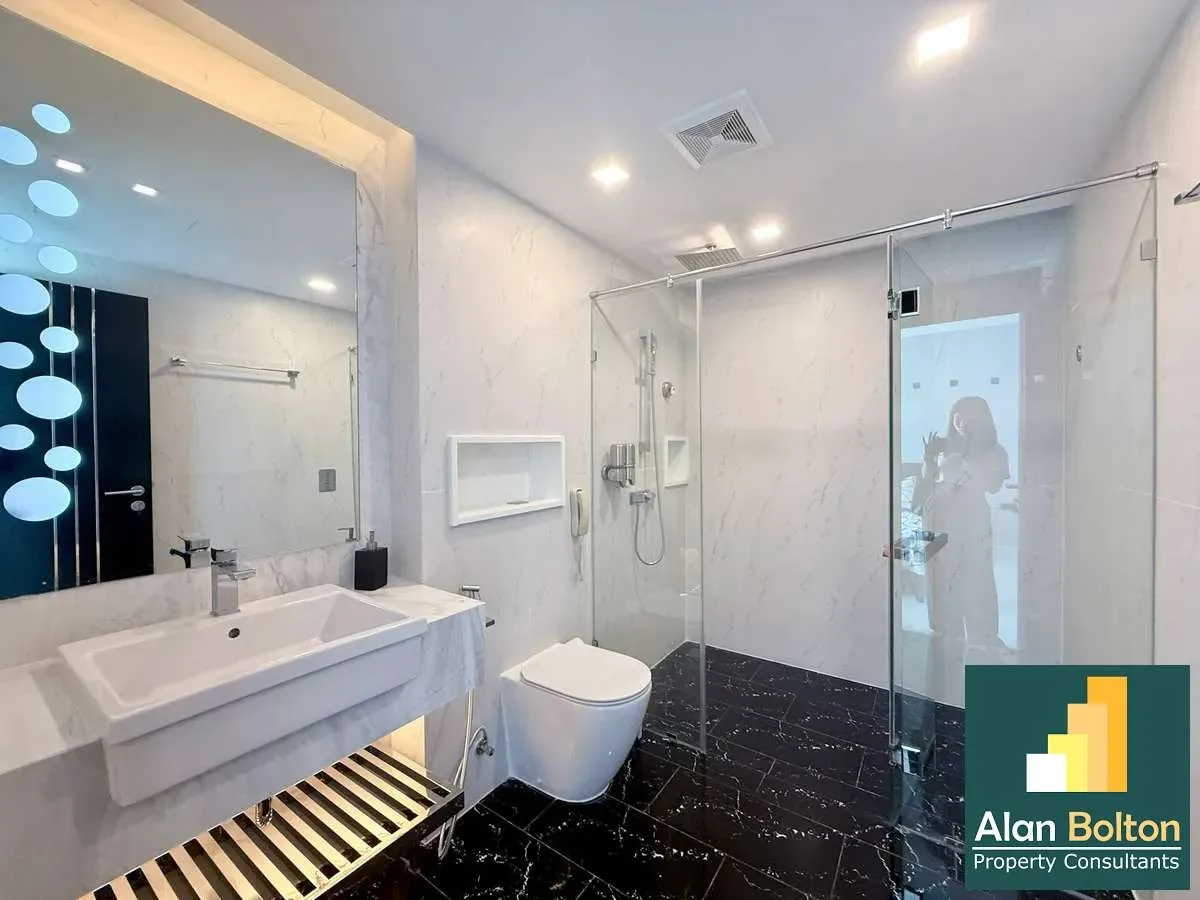 2 Bedroom 2 Bathroom for rent pratumnak area photo 15