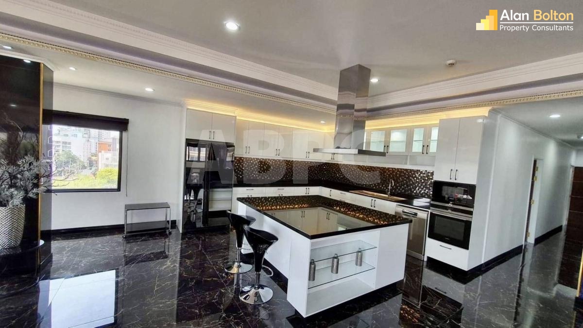 Large Ocean View 4 Bed 4 bath Penthouse Condo In Pratumnak photo 4