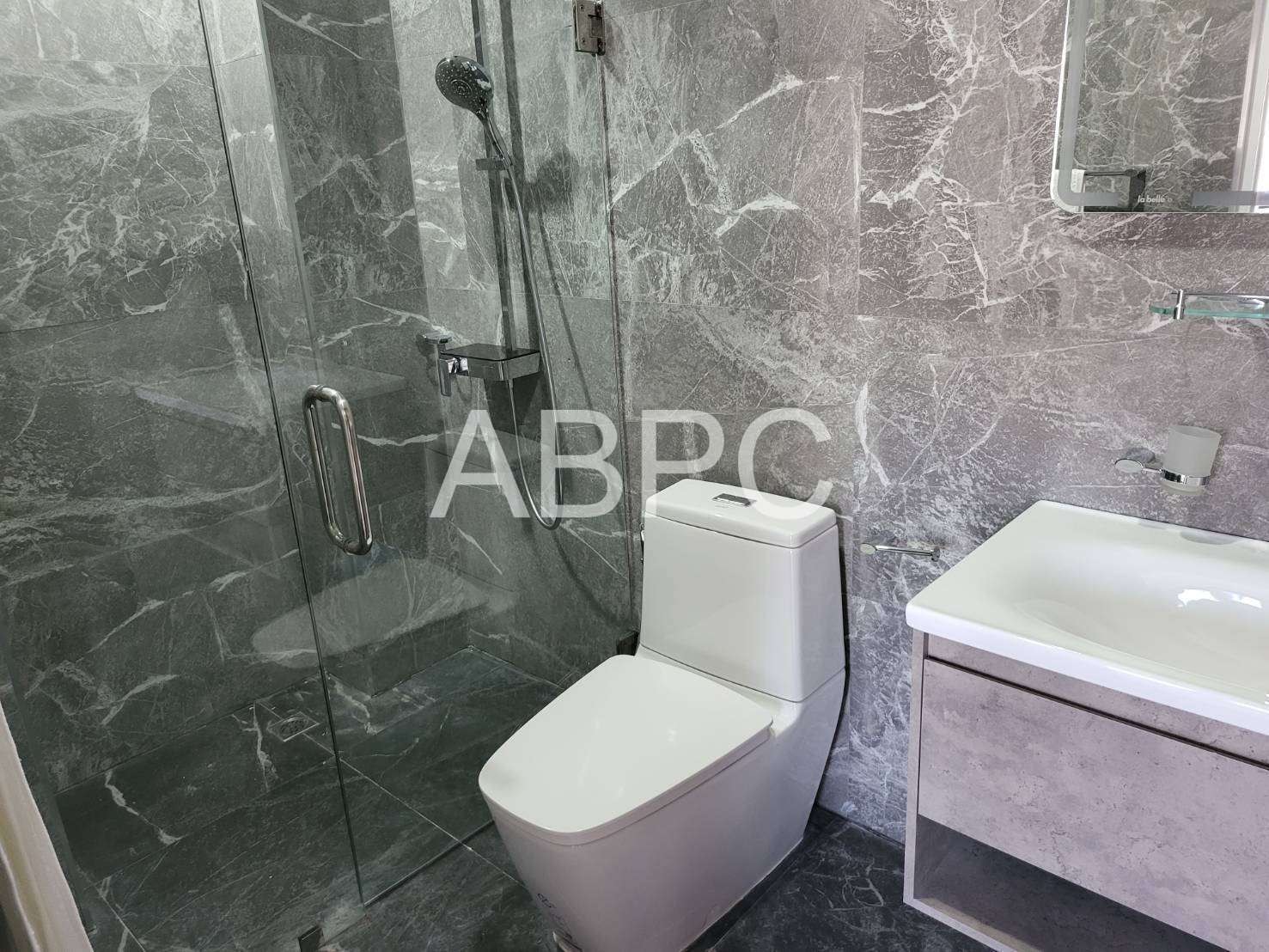 Large Ocean View 4 Bed 4 bath Penthouse Condo In Pratumnak photo 9