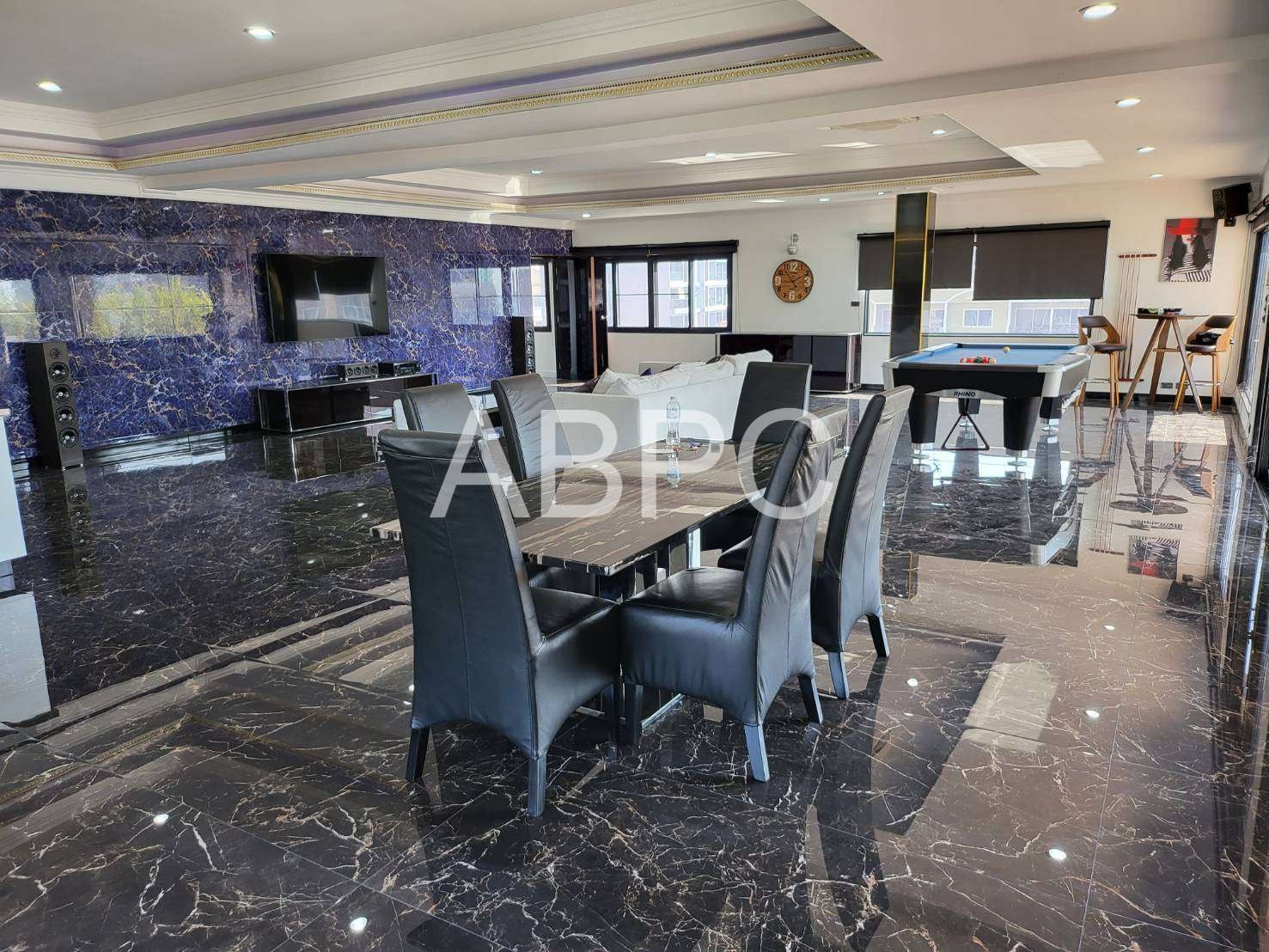 Large Ocean View 4 Bed 4 bath Penthouse Condo In Pratumnak photo 8