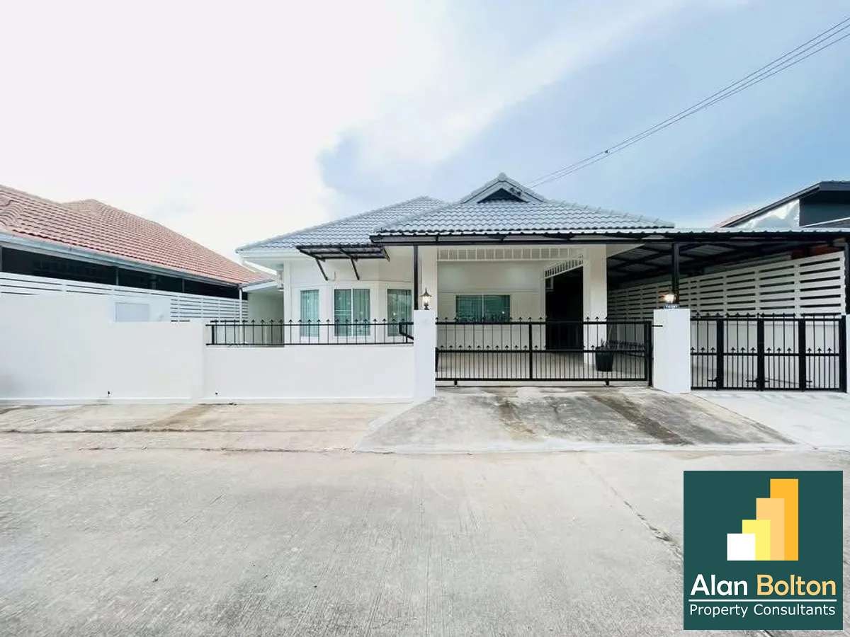 Pool Villa 3 Bedrooms 2 Bathrooms in East Pattata photo 2