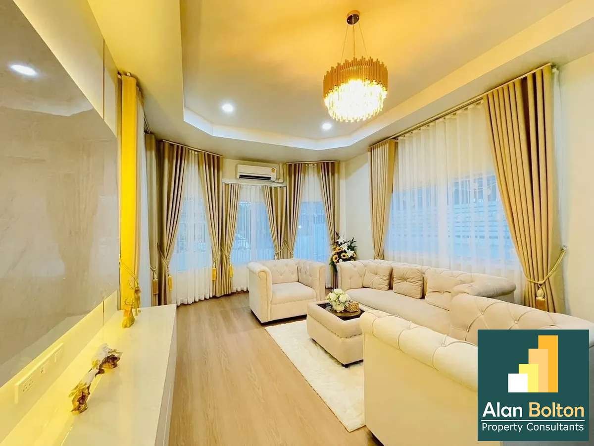 Pool Villa 3 Bedrooms 2 Bathrooms in East Pattata photo 7