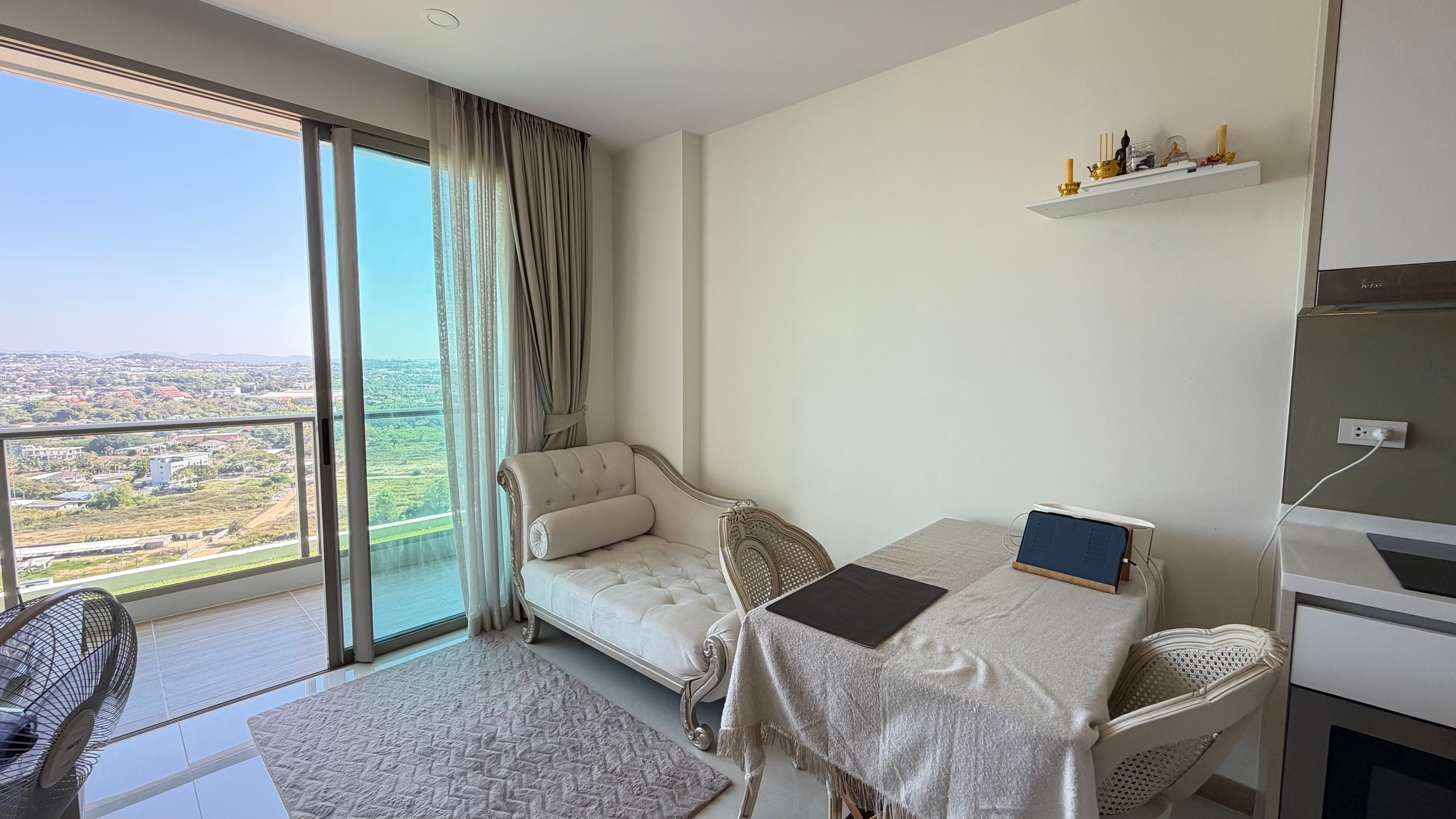 Riviera jomtien condominium For Sale Or Rent photo 18