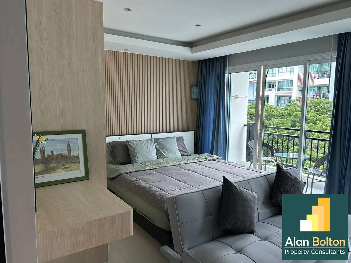 Studio Condo For rent In central photo 8