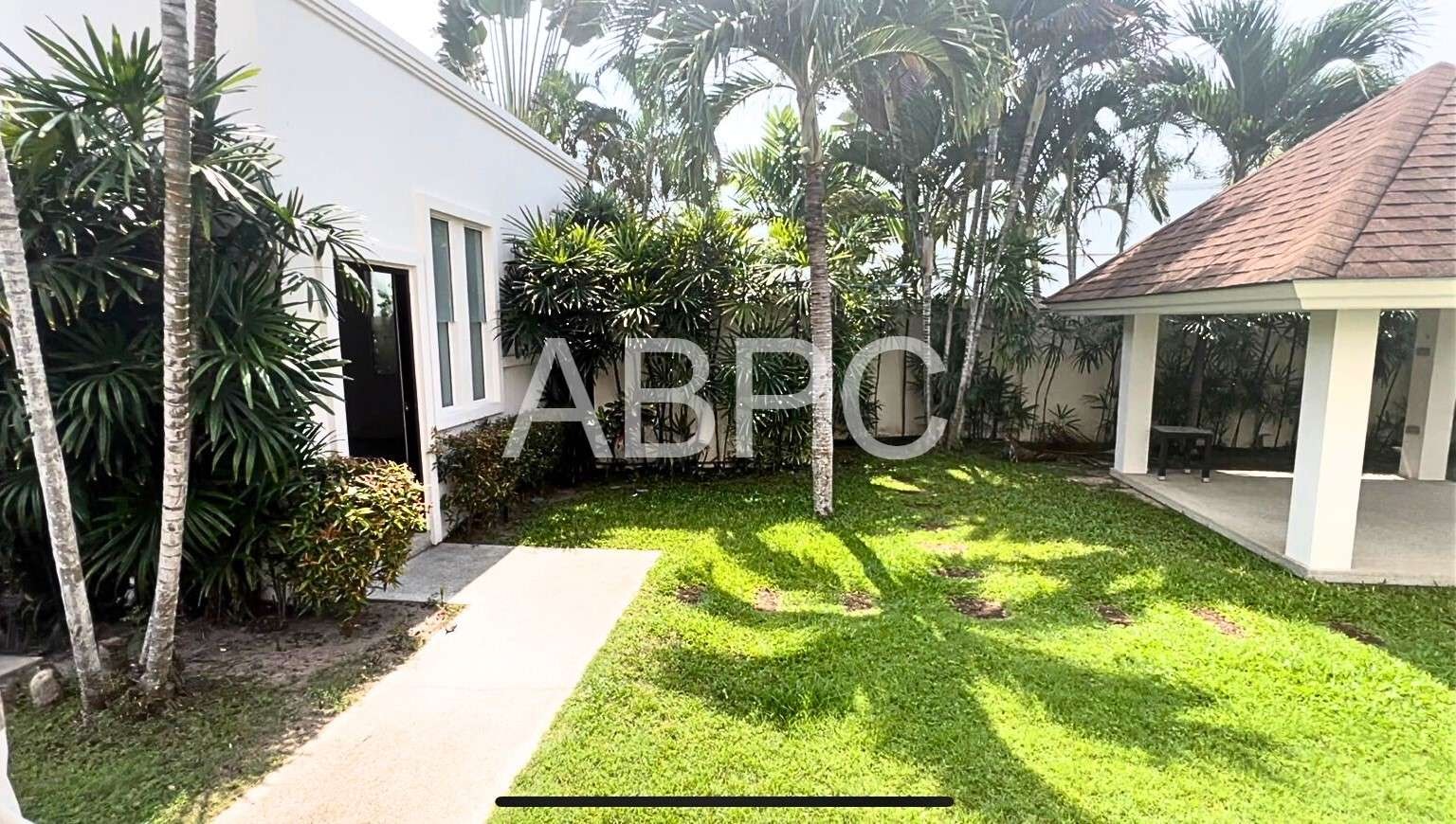 3 bedroom Pool Villa for rent East Pattaya photo 6