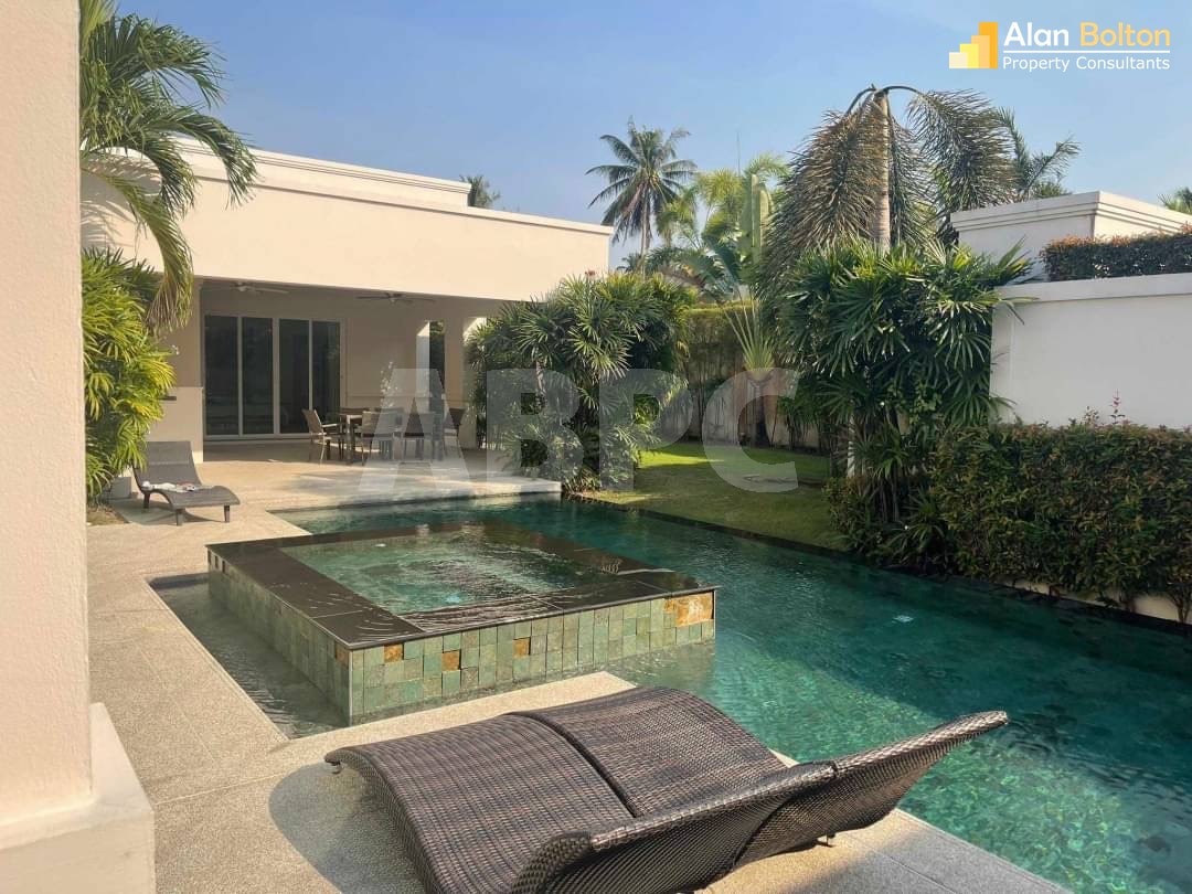 3 bedroom Pool Villa for rent East Pattaya photo 2