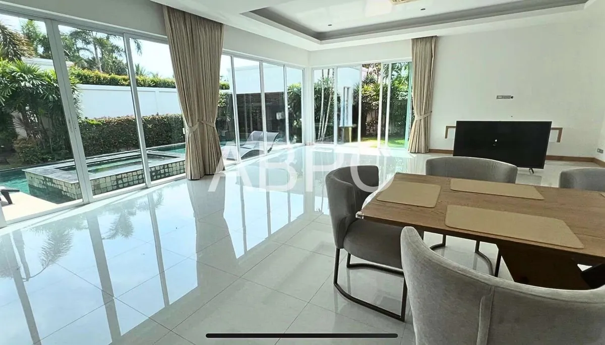 3 bedroom Pool Villa for rent East Pattaya photo 12