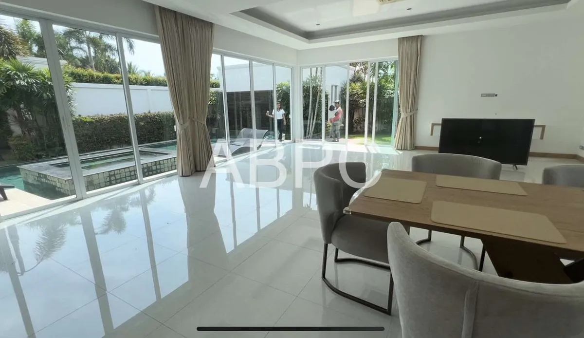 3 bedroom Pool Villa for rent East Pattaya photo 7