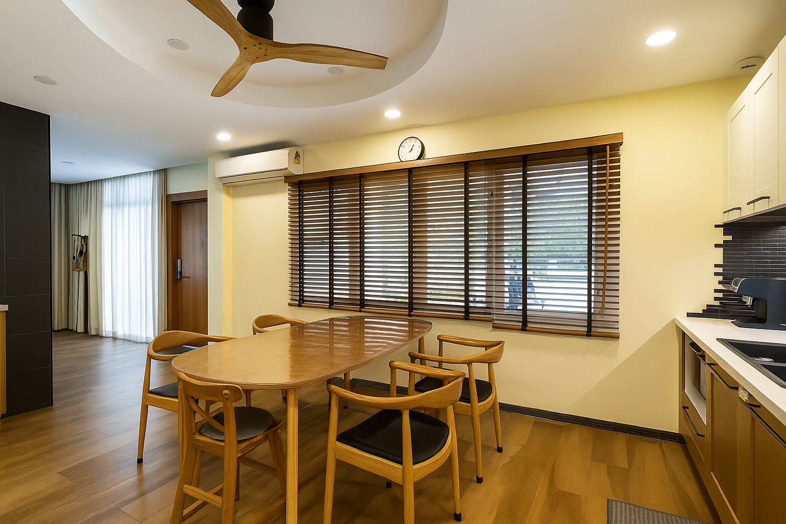 Newly Renovated Four Bedroom Three Bathroom House in Secure East Pattaya Village photo 19
