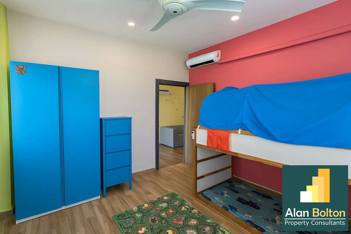 Newly Renovated Four Bedroom Three Bathroom House in Secure East Pattaya Village photo 4