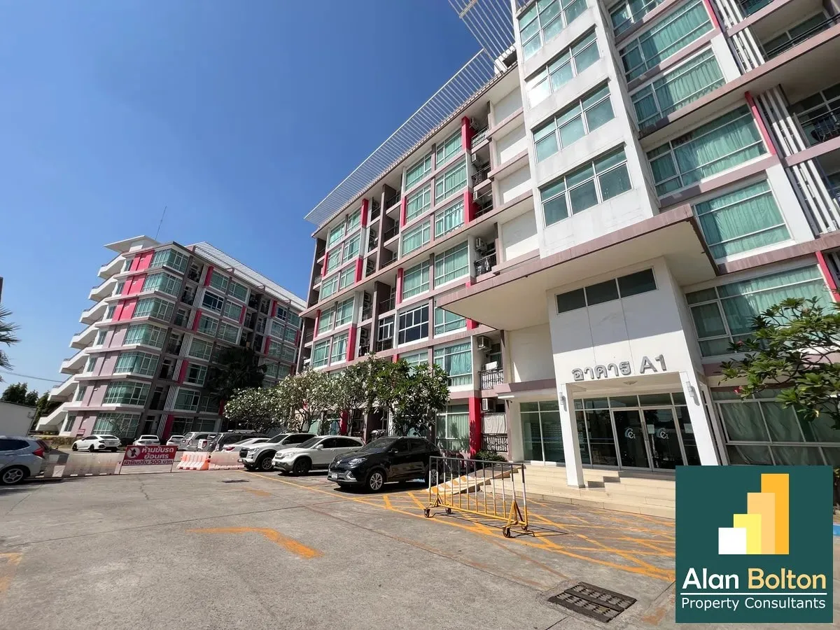 Corner unit 2 Bedrooms 2 Bathrooms in East Pattaya photo 2