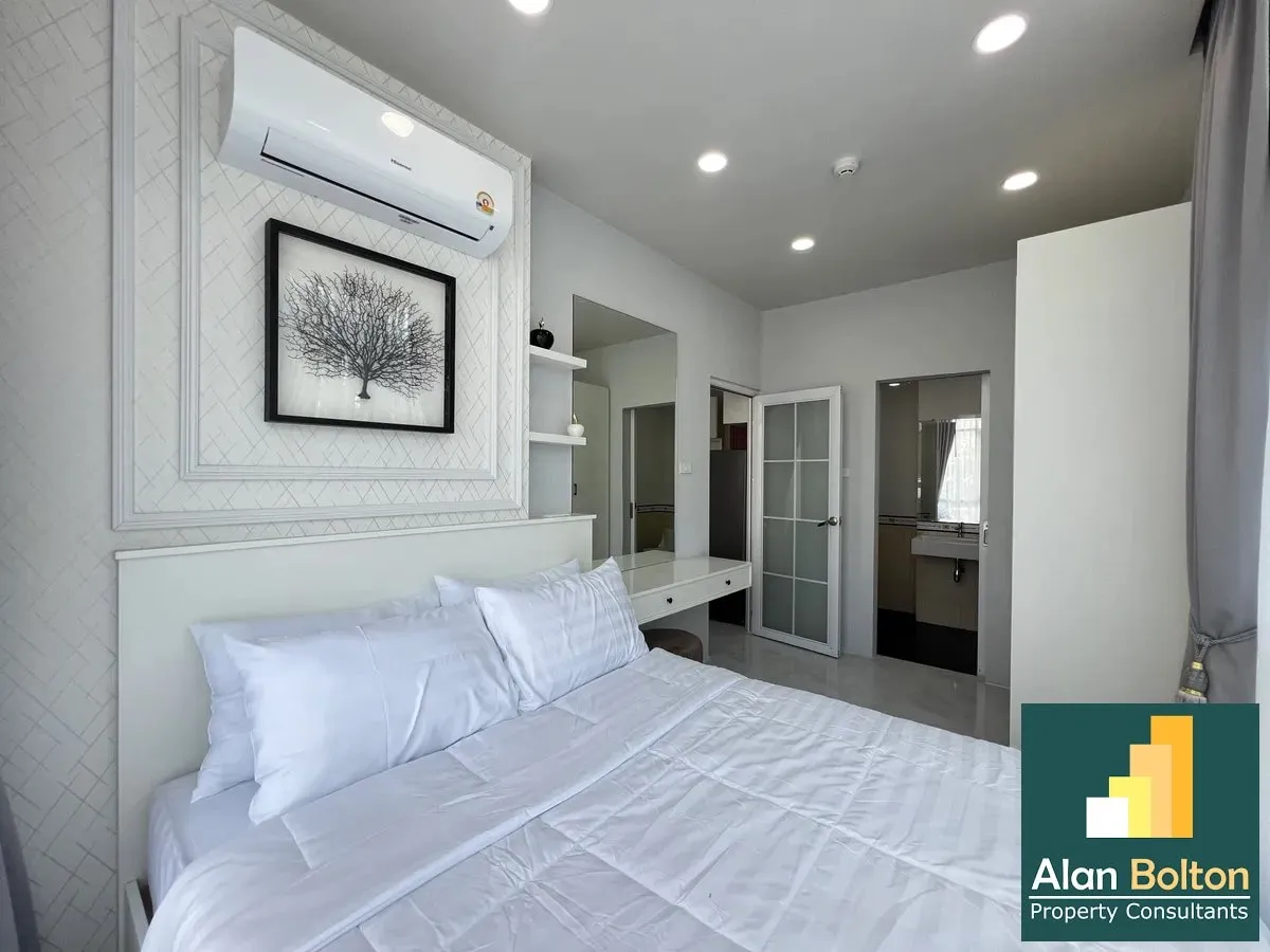 Corner unit 2 Bedrooms 2 Bathrooms in East Pattaya photo 8