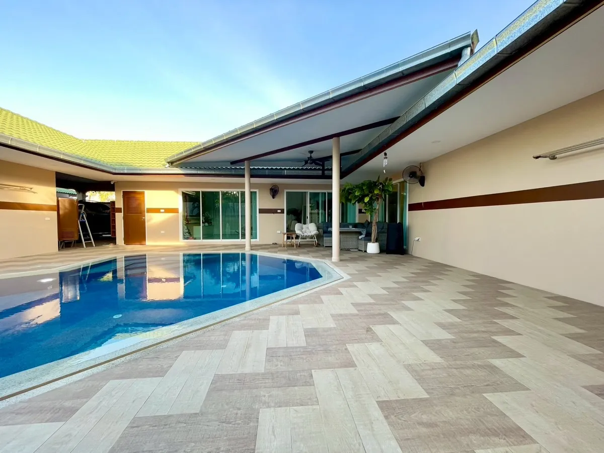 House With Private Pool For Rent In East Pattaya photo 17