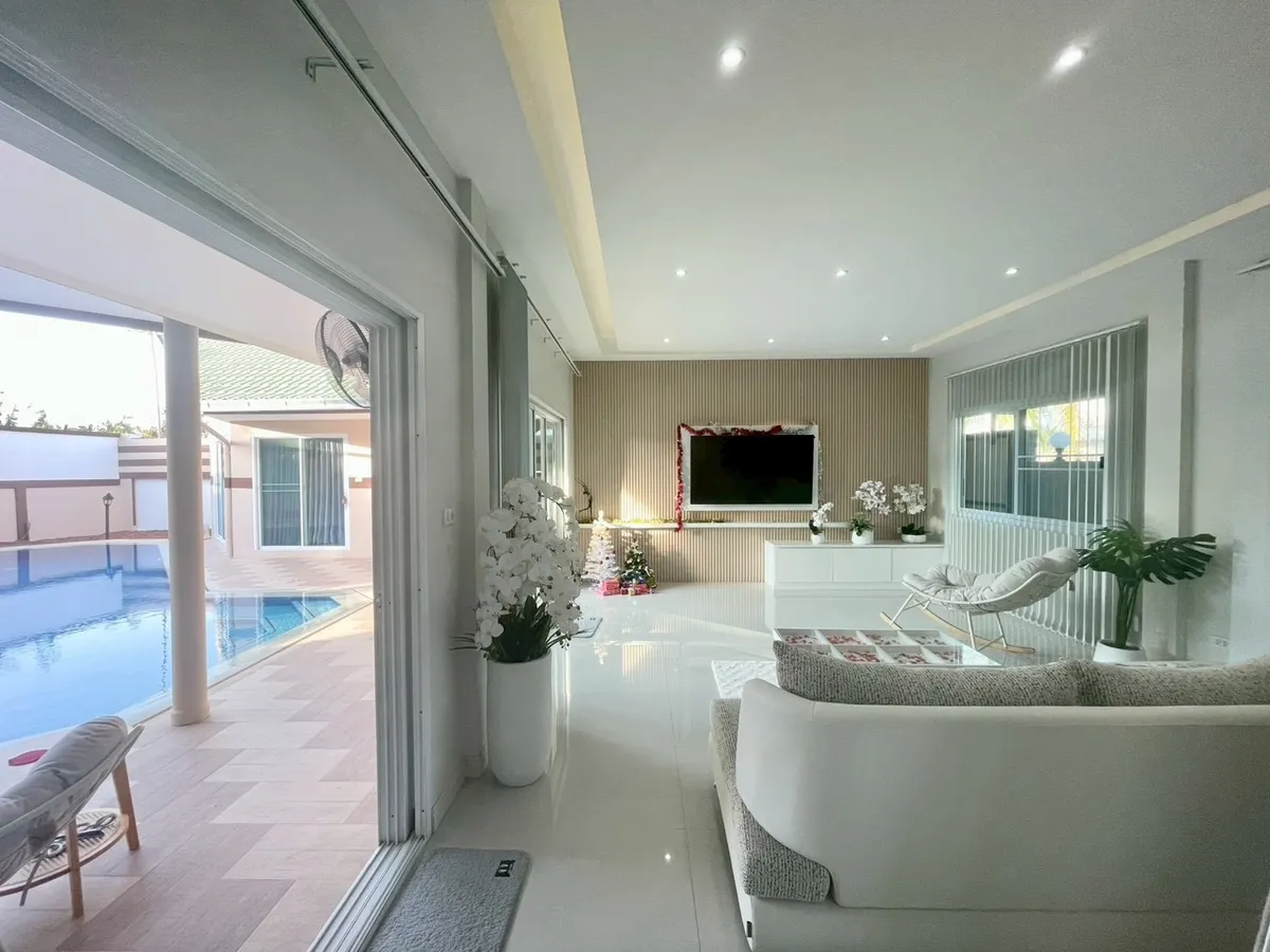 House With Private Pool For Rent In East Pattaya photo 25