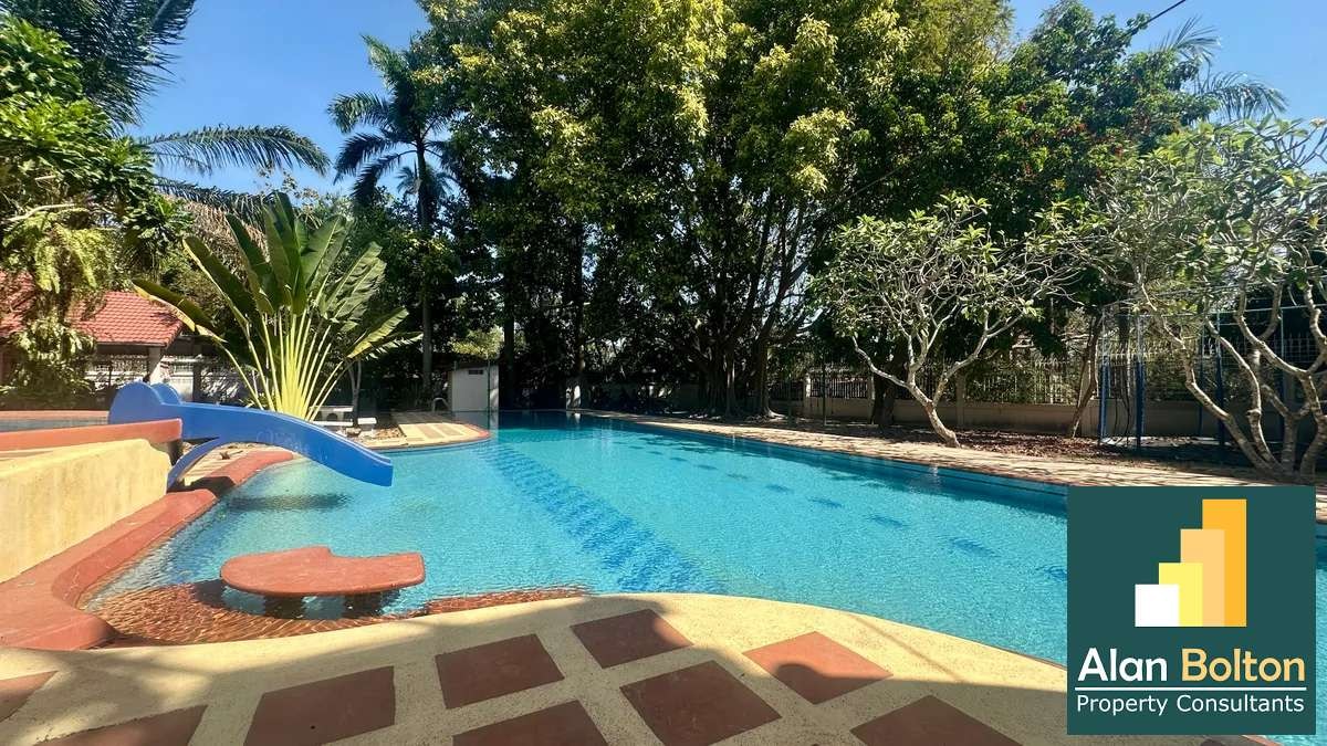 Expansive 3,892 m² Estate with Grand Residence, Guest House & Resort-Style Grounds for sale photo 10