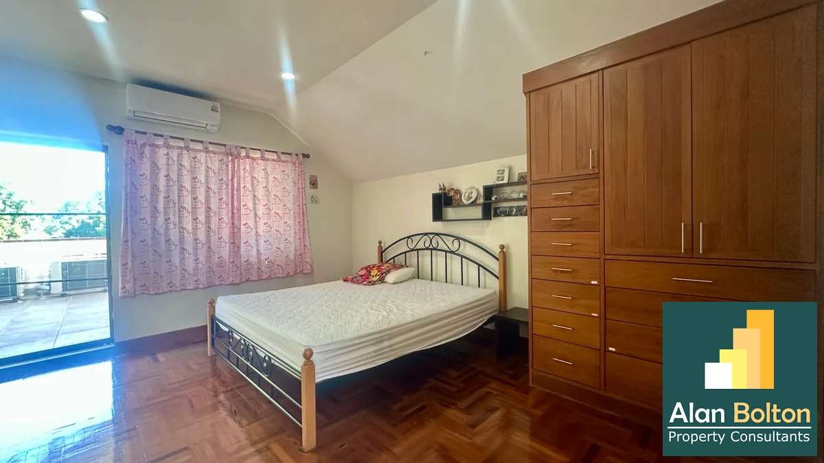 Expansive 3,892 m² Estate with Grand Residence, Guest House & Resort-Style Grounds for sale photo 6