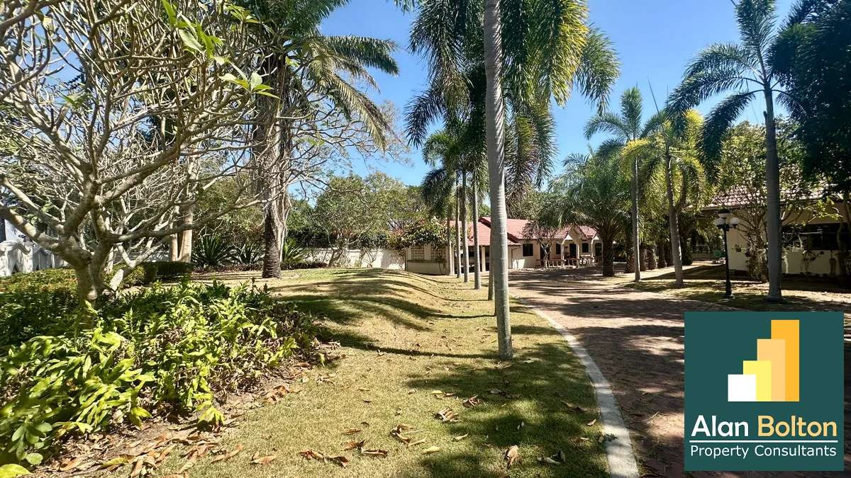 Expansive 3,892 m² Estate with Grand Residence, Guest House & Resort-Style Grounds for sale photo 12