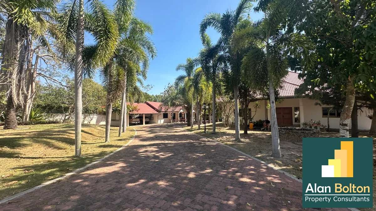 Expansive 3,892 m² Estate with Grand Residence, Guest House & Resort-Style Grounds for sale photo 13
