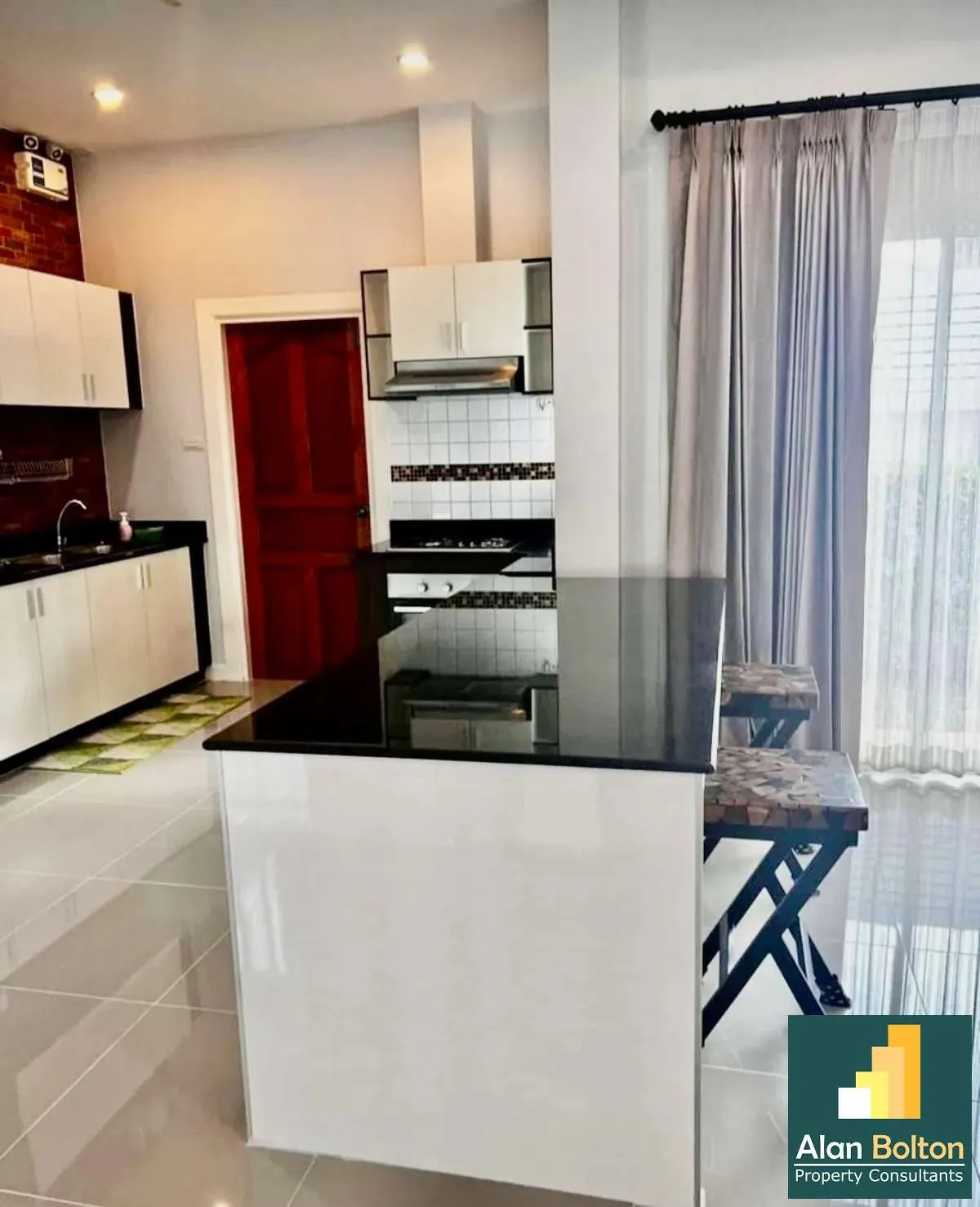 3 Bedroom 2 Bathroom The Bliss 2 in Huay yai photo 4