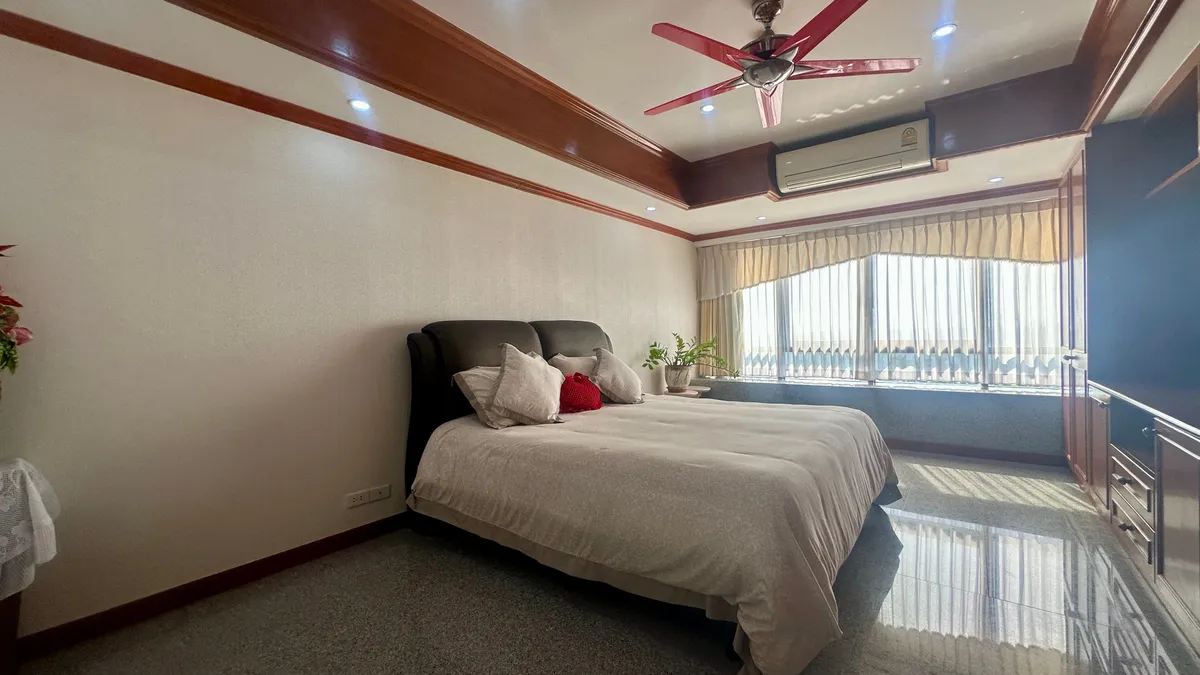 Jomtien Plaza Condotel photo 33
