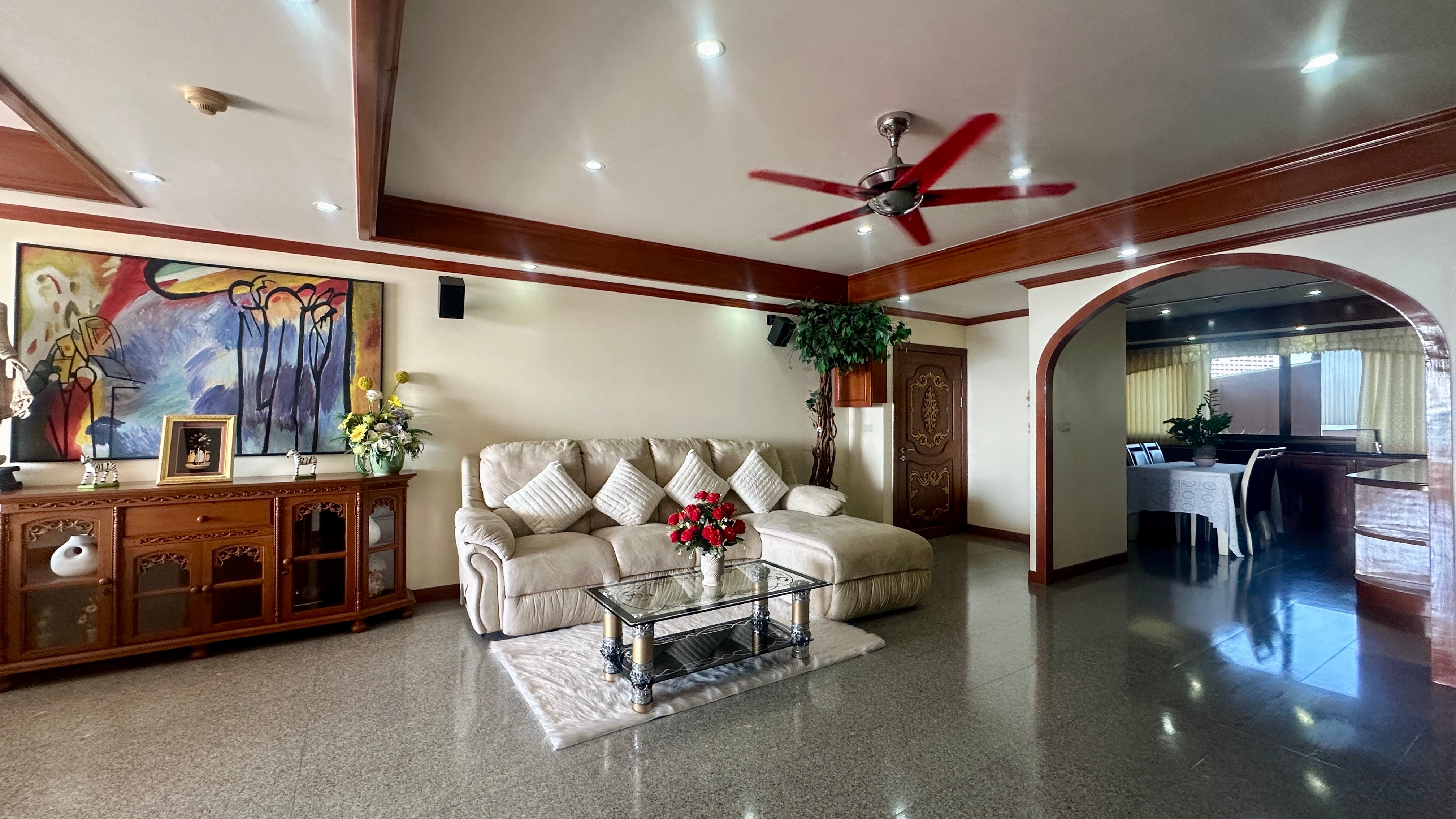 Jomtien Plaza Condotel photo 21