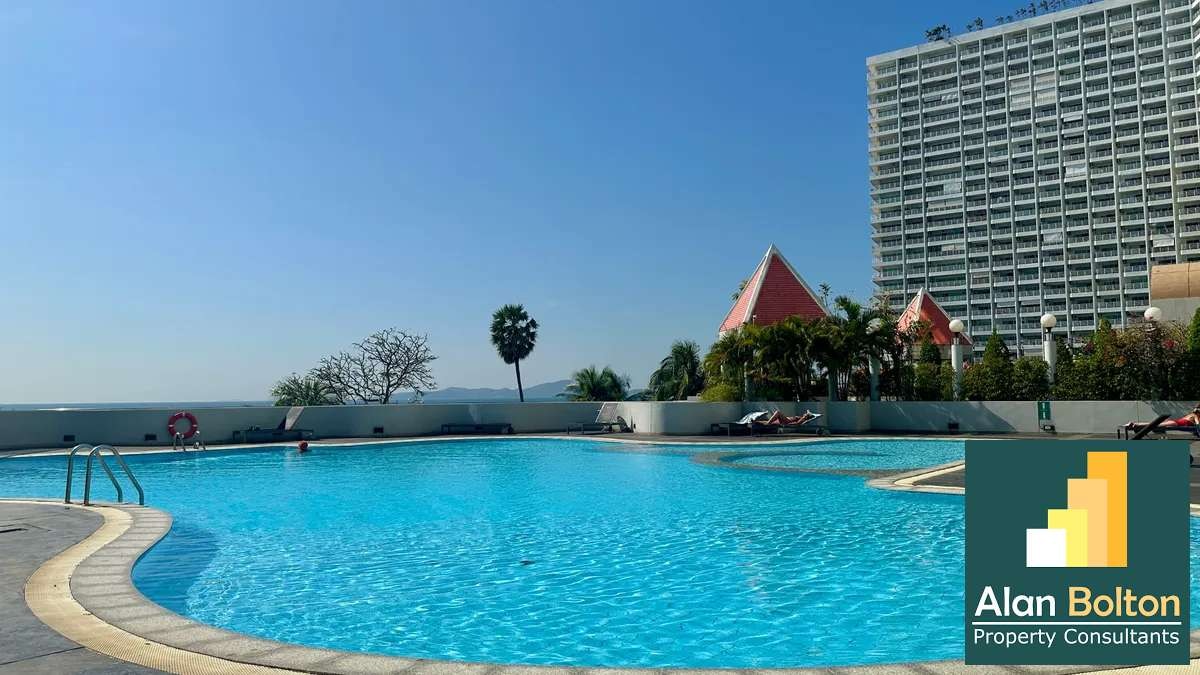 Jomtien Plaza Condotel photo 6
