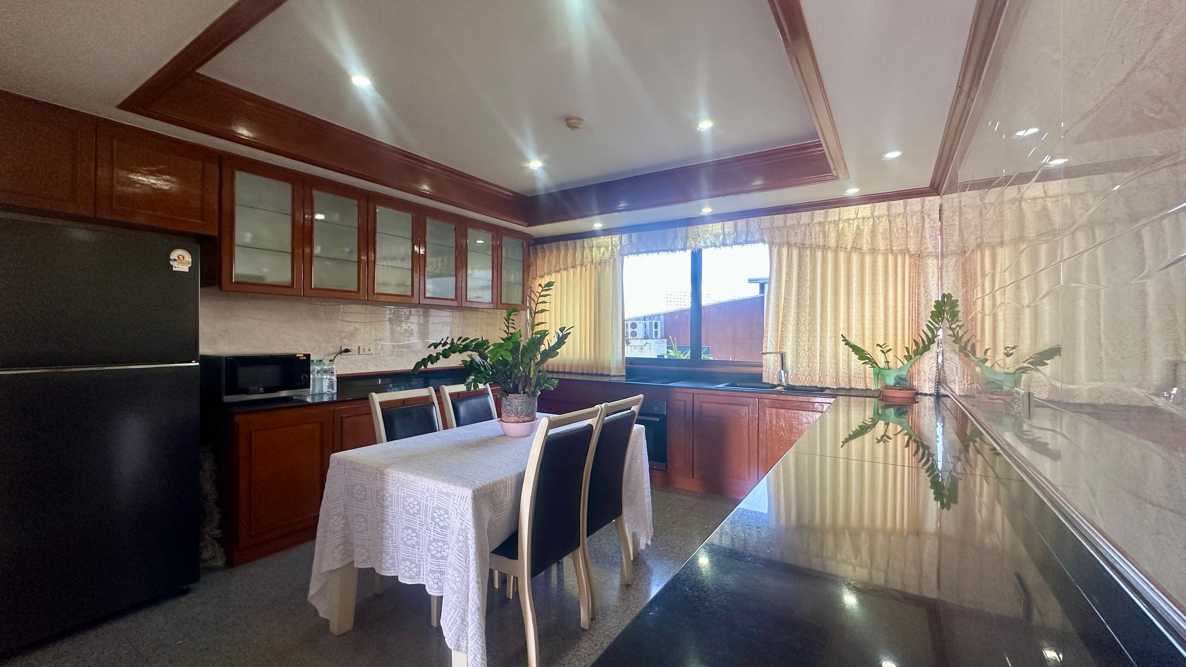 Jomtien Plaza Condotel photo 32