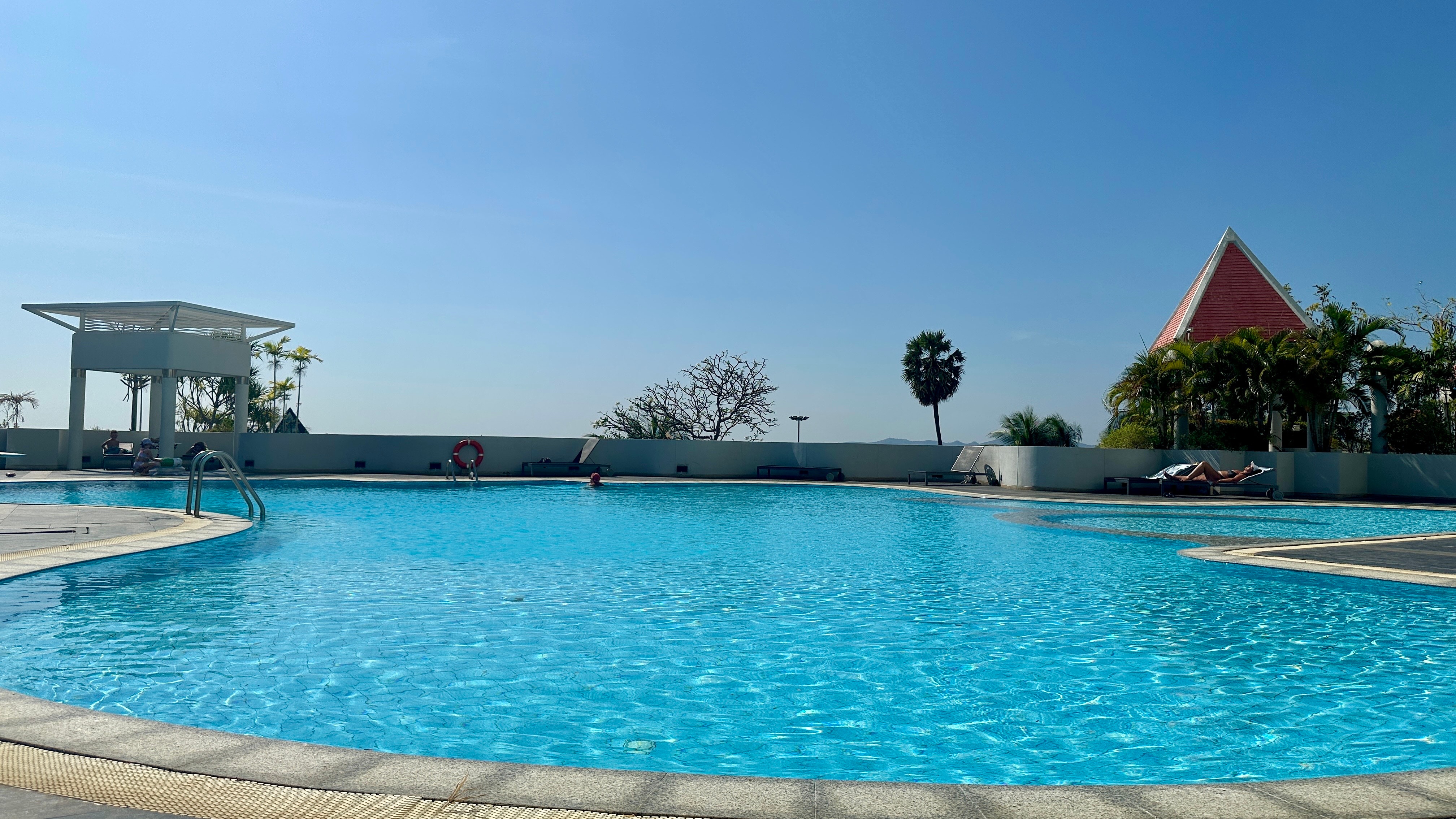Jomtien Plaza Condotel photo 37