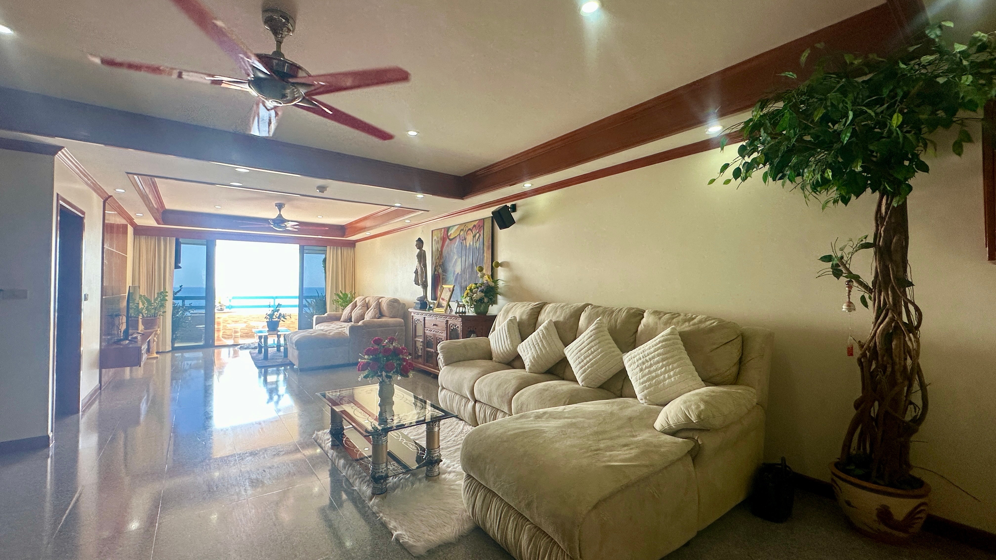 Jomtien Plaza Condotel photo 31