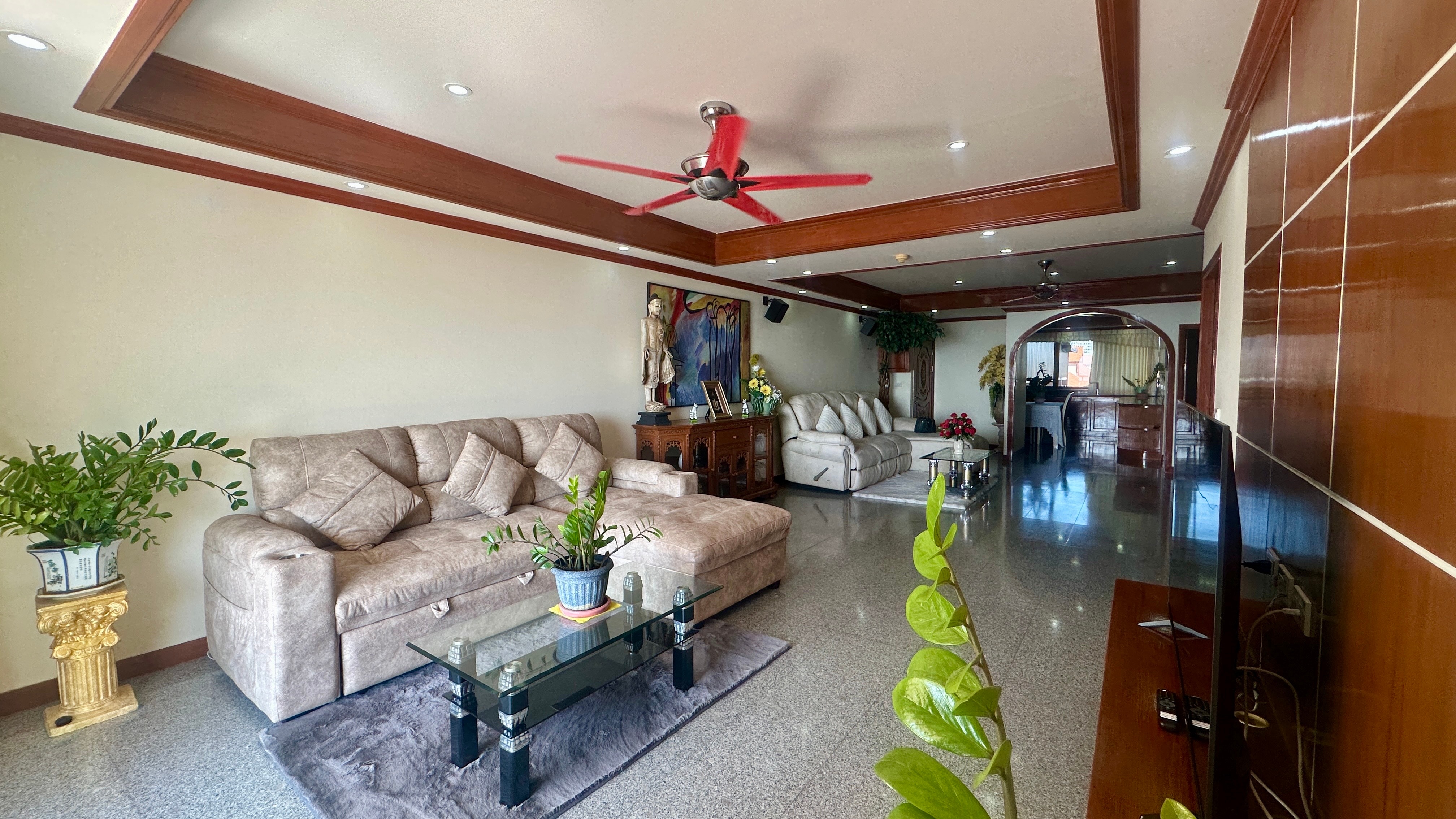 Jomtien Plaza Condotel photo 22