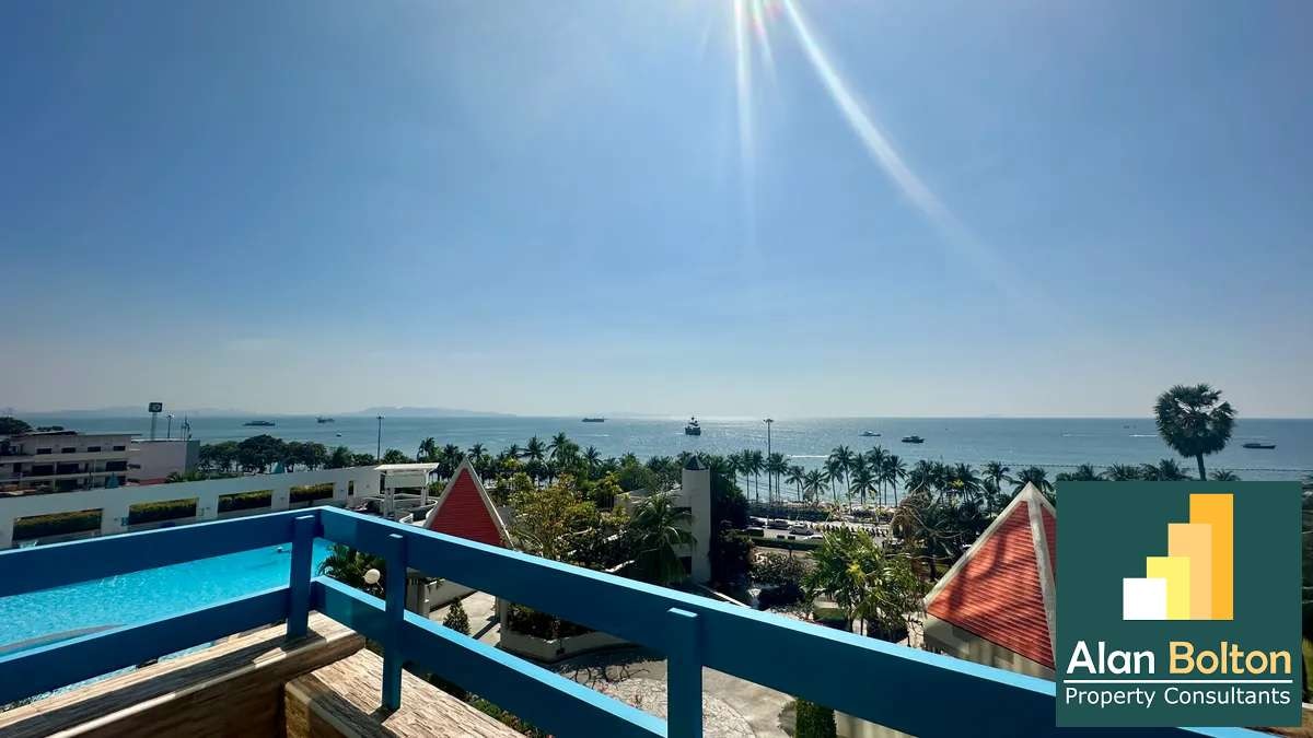 Jomtien Plaza Condotel photo 9
