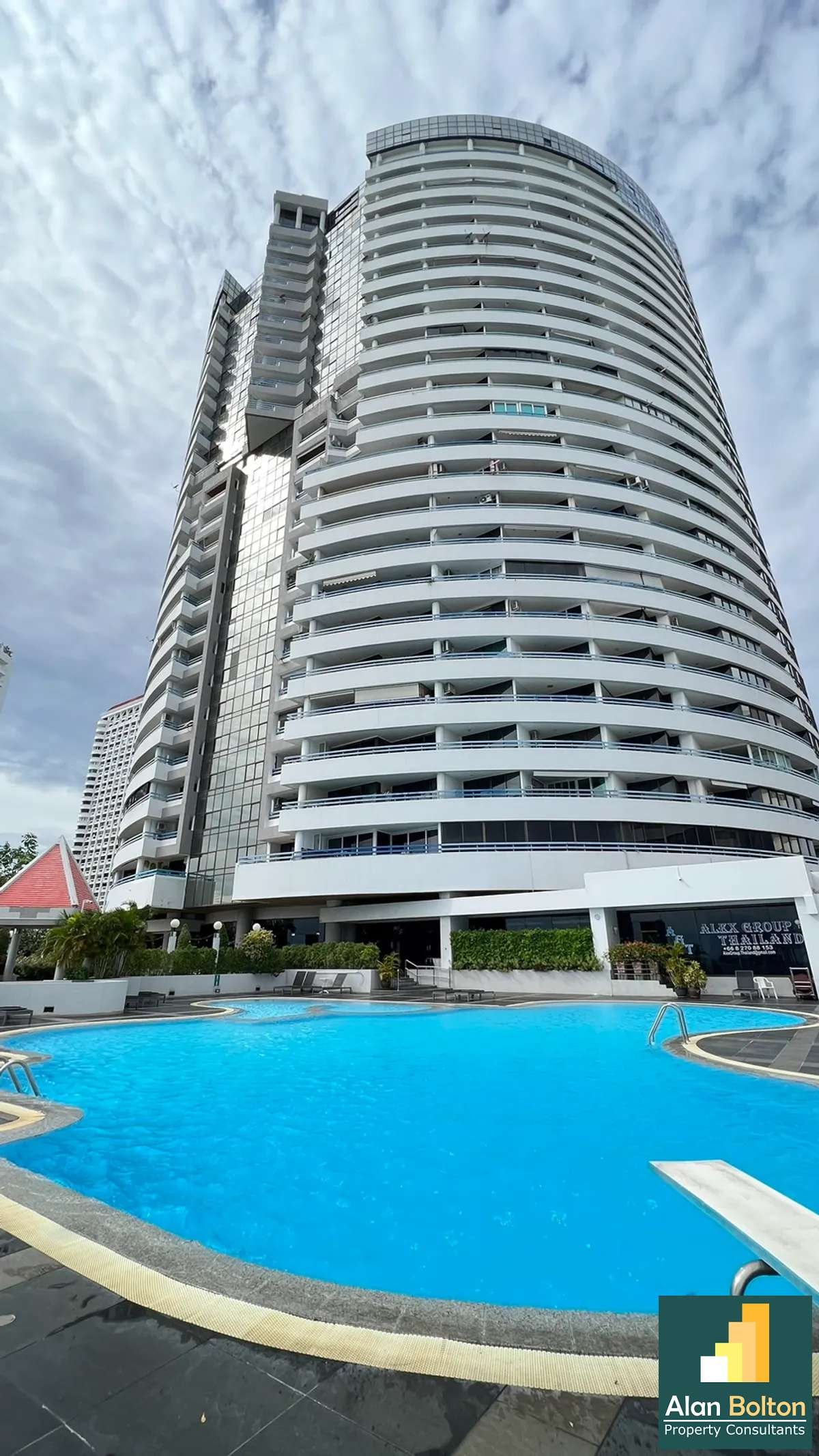 Jomtien Plaza Condotel photo 10
