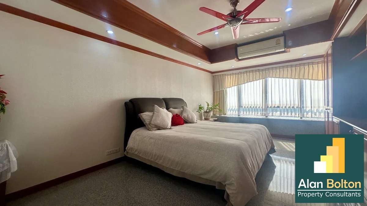 Jomtien Plaza Condotel photo 17