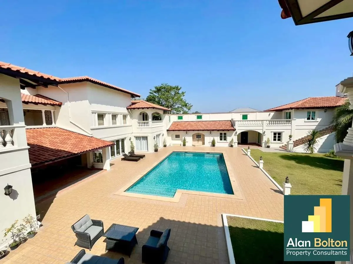A Large Luxury 6 Bedroom 10 Bathroom Pool Villa in Mabprachan Lakeside photo 9